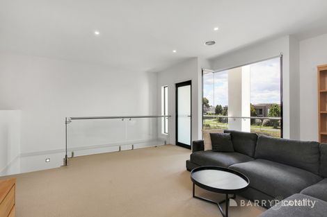 Property photo of 43 Waterways Boulevard Williams Landing VIC 3027