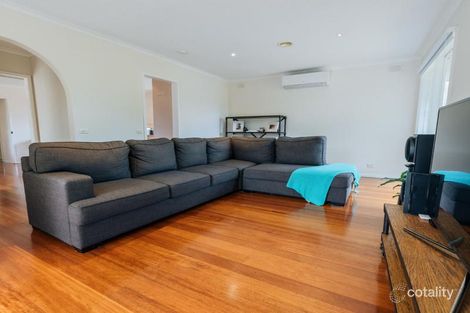 Property photo of 8 Emora Court Frankston VIC 3199