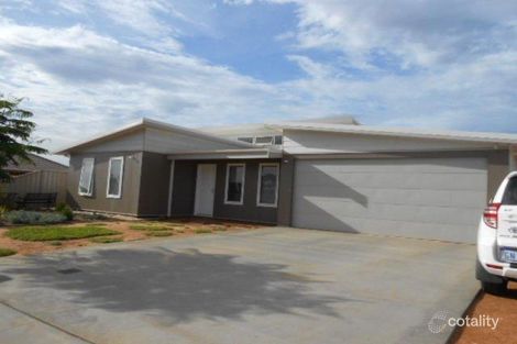 Property photo of 10 Glenfin Street Utakarra WA 6530