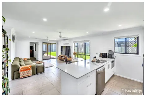 Property photo of 4 Maysbrook Court Parkhurst QLD 4702