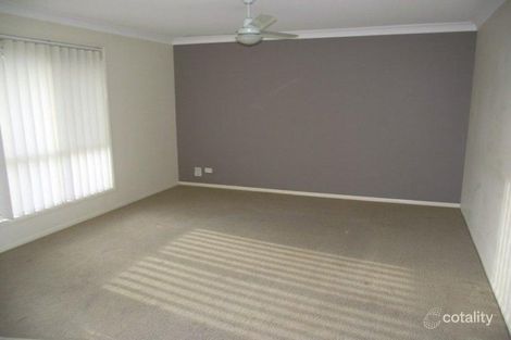 Property photo of 8 Kentia Circuit Flinders View QLD 4305