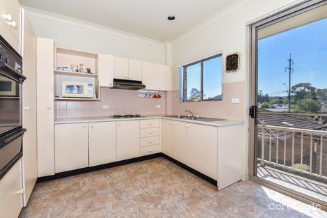 Property photo of 14/12-20 Kinarra Avenue Wyoming NSW 2250