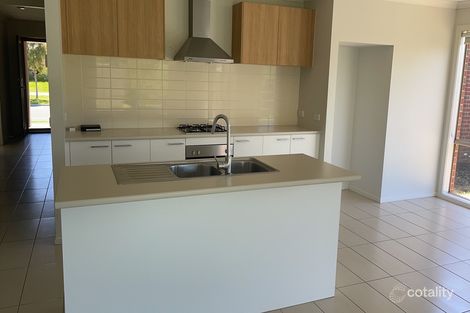 Property photo of 92 Wallaroo Way Doreen VIC 3754