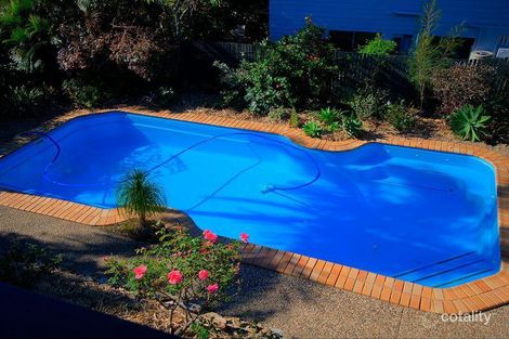 Property photo of 6 Wattle Court Boyne Island QLD 4680