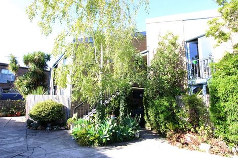 1/2-10 Earl St, Carlton North, VIC 3054