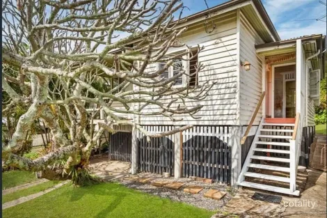 Property photo of 39 Halstead Street Coorparoo QLD 4151