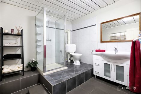 Property photo of 6 Penryn Place Craigieburn VIC 3064