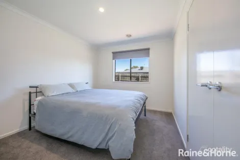 Property photo of 17 Charters Avenue Gisborne VIC 3437