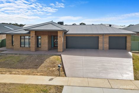11 Aberdeen Dr, Junortoun, VIC 3551