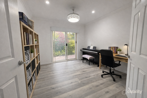 2/24 Abby Cres, Ashmore, QLD 4214