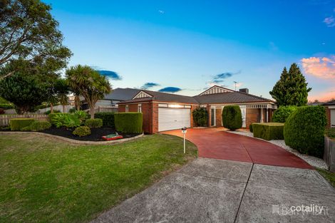Property photo of 2 Wynen Court Narre Warren VIC 3805