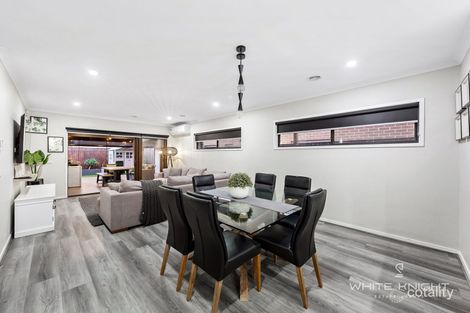 Property photo of 11 Signal Circuit Aintree VIC 3336