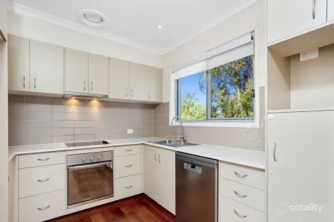 Property photo of 2/83 Mountain View Avenue Miami QLD 4220