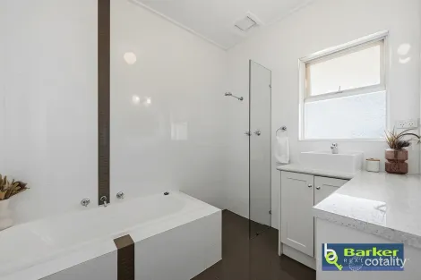 Property photo of 93 Angle Vale Road Angle Vale SA 5117