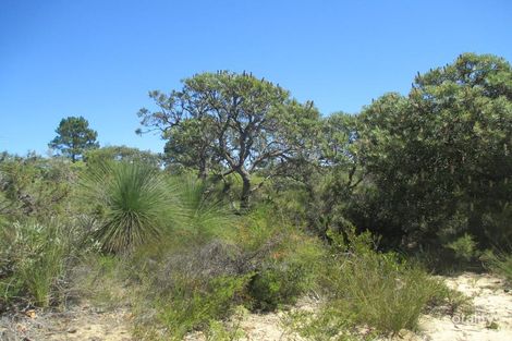 68 Banksia Way, Nilgen, WA 6044