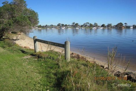 Property photo of 197 Western Boulevard Raymond Island VIC 3880