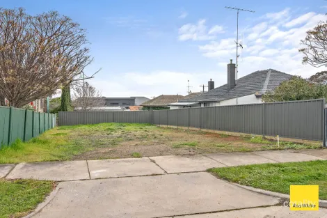 20 WOODS ST, KENNINGTON, VIC 3550