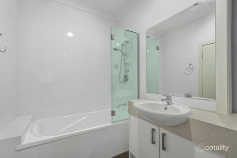 Property photo of 2/22 Park Street Hawthorne QLD 4171