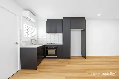 Property photo of 33 The Circle Altona North VIC 3025