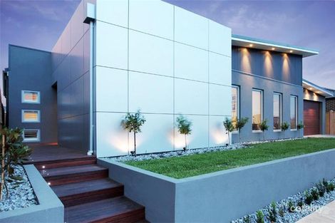 Property photo of 28 Yankos Drive Werribee VIC 3030