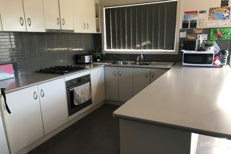 Property photo of 4/8-12 Granholm Grove Harkness VIC 3337