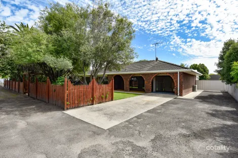 11 Adelaide Rd, Millicent, SA 5280