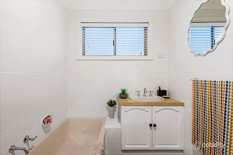 Property photo of 4 Vendale Drive Flagstaff Hill SA 5159