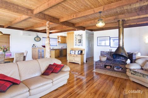 Property photo of 8 Terranora Parade Bilambil Heights NSW 2486