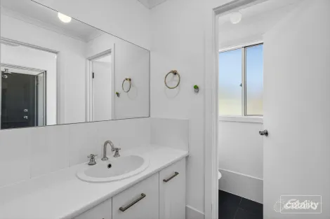 Property photo of 8 Laxton Street McCracken SA 5211