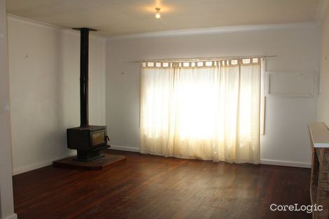 Property photo of 25 New Street York WA 6302