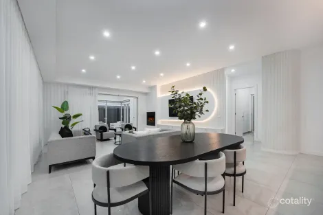 Property photo of 51 Scoria Circuit Craigieburn VIC 3064