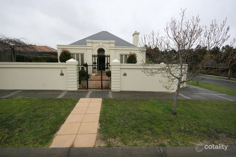 2 Lyric Ct, Warranwood, VIC 3134