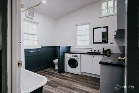 Property photo of 24 Hill Street Daylesford VIC 3460