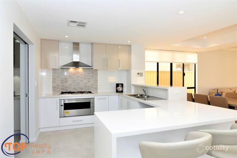 Property photo of 23 Parklands Square Riverton WA 6148