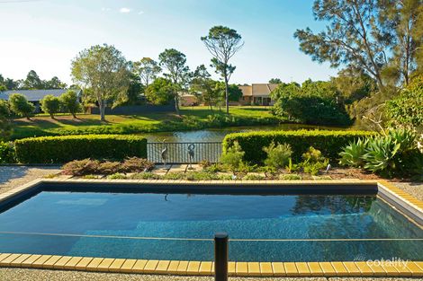 Property photo of 6 Harrison Circuit Urangan QLD 4655