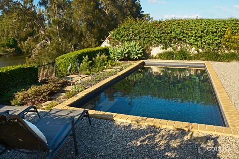 Property photo of 6 Harrison Circuit Urangan QLD 4655