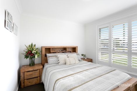 Property photo of 28 Colleen Street Berkeley Vale NSW 2261