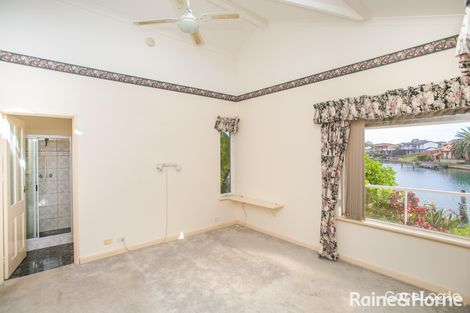 Property photo of 3 Sovereign Gardens Halls Head WA 6210