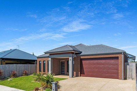 8 Jamieson Way, Lang Lang, VIC 3984