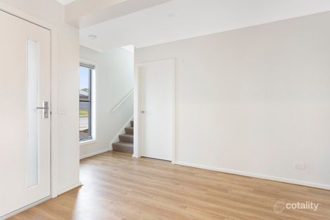 Property photo of 32 Goodia Street Wollert VIC 3750