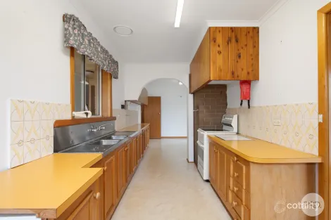 Property photo of 25 Semmens Avenue Creswick VIC 3363