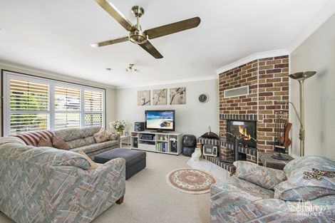 Property photo of 1 Bomaderry Crescent Glenning Valley NSW 2261