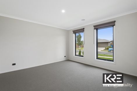 Property photo of 41 Kernot Parade Clyde VIC 3978