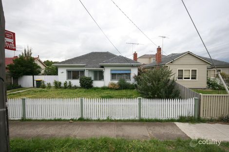 17 Fellmongers Rd, Breakwater, VIC 3219