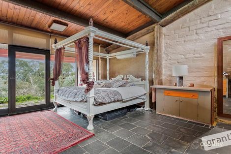 Property photo of 541 Henley Road Bend Of Islands VIC 3097