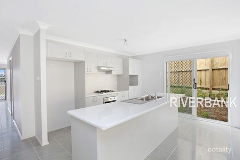Property photo of 3 Albion Crescent Glenfield NSW 2167