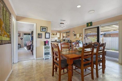 Property photo of 24 Central Place Wodonga VIC 3690