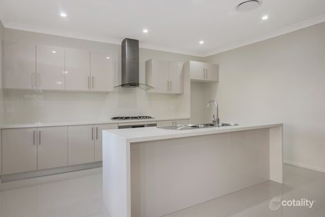 Property photo of 31 Medallist Parade Colebee NSW 2761