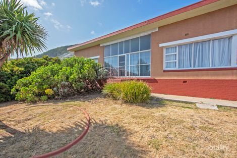 3 Bass Hwy, Round Hill, TAS 7320