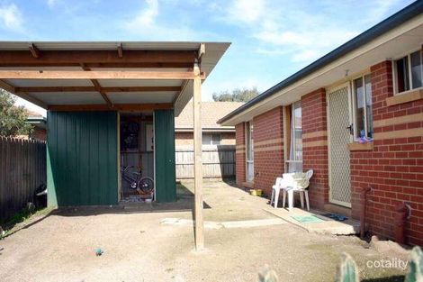 Property photo of 6 Adam Court Cranbourne West VIC 3977